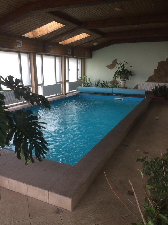 Hotel Grant Pesochin 外观 照片