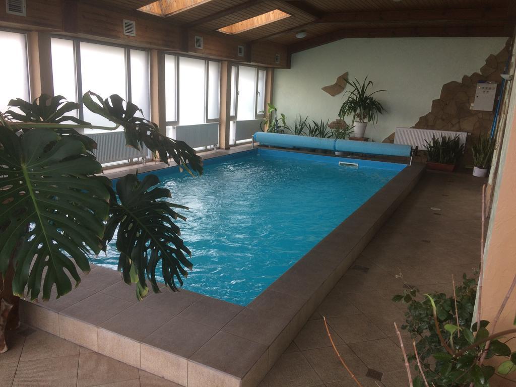 Hotel Grant Pesochin 外观 照片
